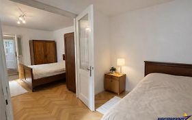 Emese Central Square Vintage Apartment